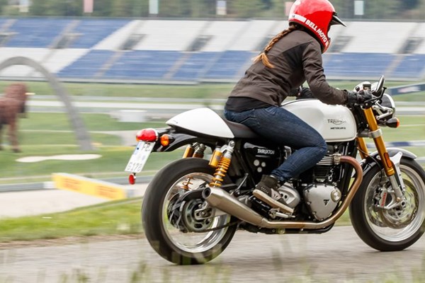 Retrobike 2018 Vergleich: Triumph Thruxton R