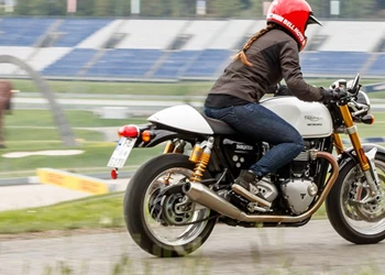 Retrobike 2018 Vergleich: Triumph Thruxton R Retrobike 2018 Vergleich: Triumph Thruxton R