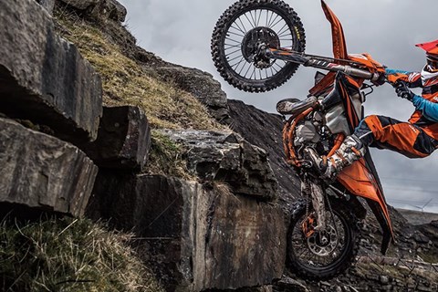 DIE KTM-EXC-REIHE DES MODELLJAHRES 2019 IST DA! DIE KTM-EXC-REIHE DES MODELLJAHRES 2019 IST DA!