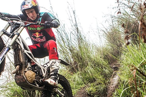 GO WITH YOUR PRO MIT TRIAL-LEGENDE DOUGIE LAMPKIN