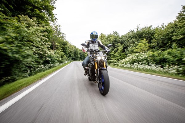 Naked Bike Vergleich 2018: Yamaha MT-09 SP