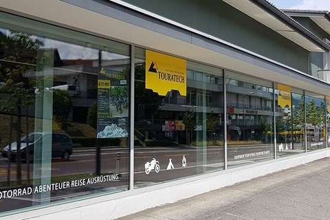Touratech eröffnet Flagship Store in der Schweiz