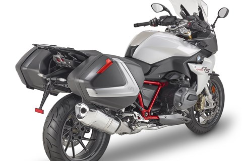 Die Evolution des Motorradkoffers: GIVI präsentiert den neuen V37
