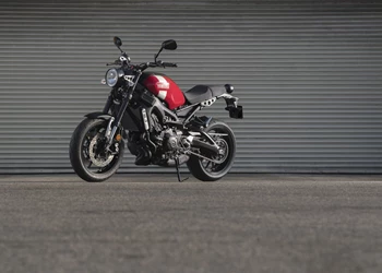 Mit dem Retrobike Yamaha XSR 900 durch die Alpen Mit dem Retrobike Yamaha XSR 900 durch die Alpen