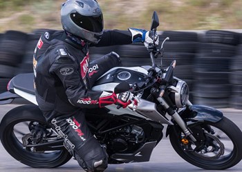 125er Vergleich: Honda CB 125 R Test 125er Vergleich: Honda CB 125 R Test