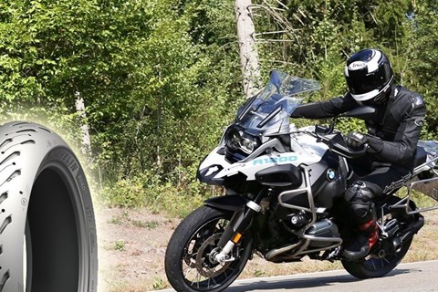 Michelin Road 5 TRAIL im Test an Big Enduros und Adventure Bikes