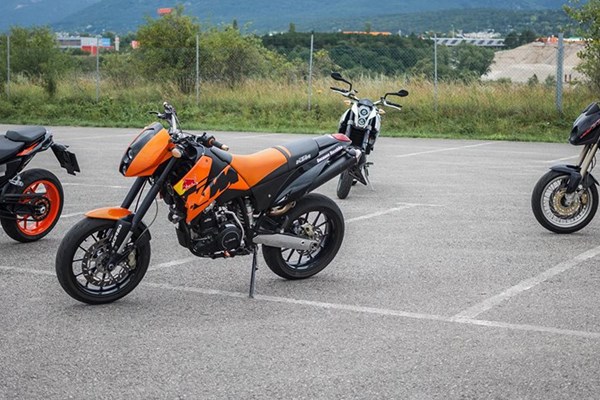 KTM Duke Generationen Vergleich