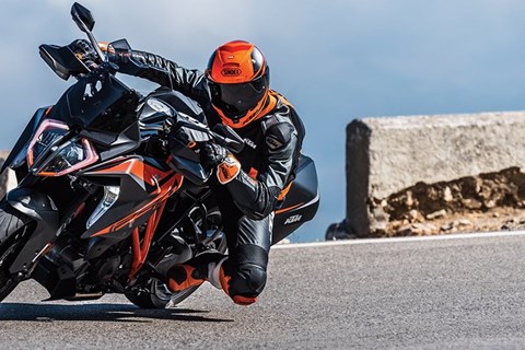 KTM 1290 Super Duke GT 2019