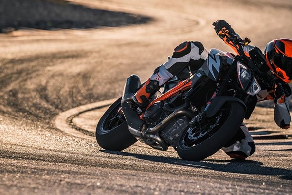 KTM 1290 Super Duke R 2019