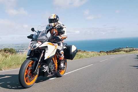 NEUE KTM 1290 SUPER DUKE GT AUF DER ISLE OF MAN