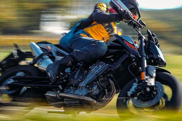 KTM 790 Duke L Test für Fahreinsteiger