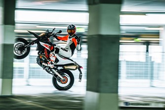 KTM 690 SMC R 2019 KTM 690 SMC R 2019