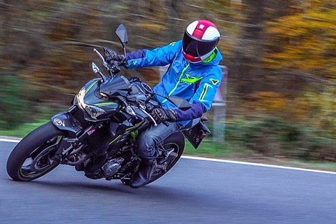 Kawasaki Z900 70 kW Test
