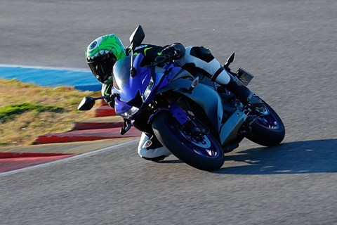 Yamaha YZF-R125 2019 Test