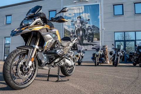 BMW R 1250 GS "Attack GS" Umbau