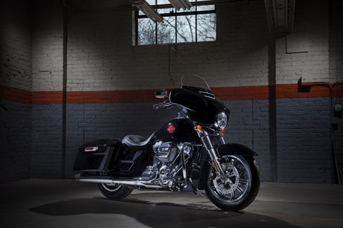 Harley-Davidson Electra Glide Standard FLHT 2019