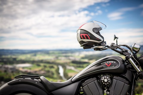 SCHUBERTH M1 PRO mit integriertem Kommunikationssystem