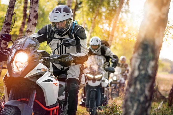 Motorex Protex - Imprägnierspray im Test - Motorradbekleidung wasserdicht  machen 