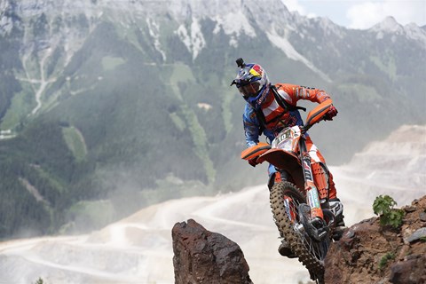 Go with your Pro: Enduro Training mit Taddy Blazusiak 