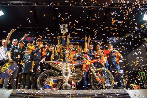 C. WEBB GEWINNT FÜR KTM DIE AMA SUPERCROSS 450 SX MEISTERSCHAFT