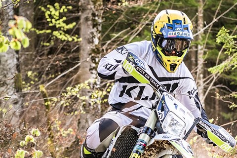 Lars Enöckl startet mit neuem Team und neuem Bike in die WESS