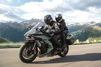 Kawasaki Ninja H2 SX SE und H2 SX SE + mit GRATIS Tourer-Paket