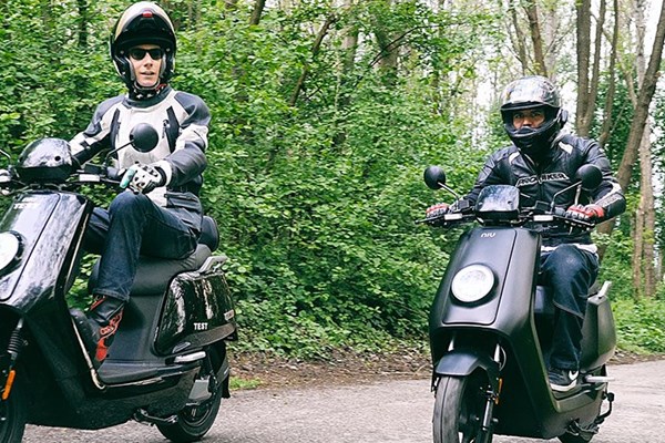 Elektro Scooter NIU N-Sport und NIU NGT im Test