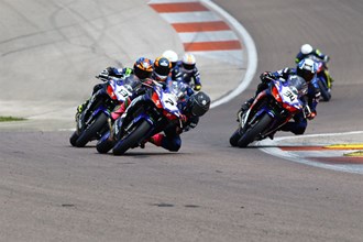 Zweiter Lauf des Yamaha R3 Blu CRU Cup in Dijon Zweiter Lauf des Yamaha R3 Blu CRU Cup in Dijon