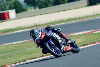 Yamaha R3 Cup: Dritter Lauf am Slovakiaring Yamaha R3 Cup: Dritter Lauf am Slovakiaring