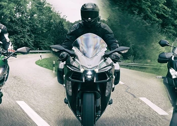 Kawasaki Sporttourer im Test - 3 Motorräder auf Tour Kawasaki Sporttourer im Test - 3 Motorräder auf Tour