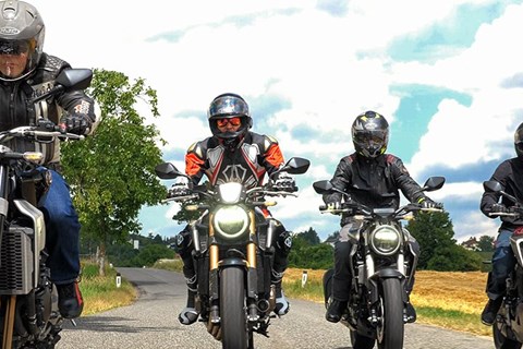 Honda Neo Sports Cafe Vergleichstest