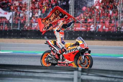 Marc Marquez gewinnt seinen 6. MotoGP Weltmeistertitel Marc Marquez gewinnt seinen 6. MotoGP Weltmeistertitel