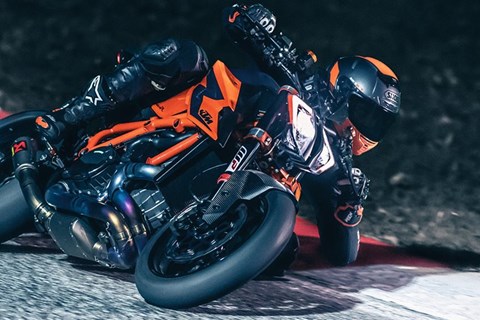 KTM 1290 Super Duke R 2020