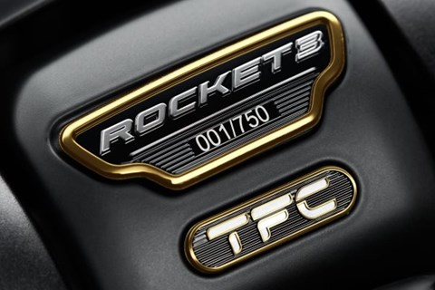 Triumph Rocket 3 TFC gekauft und Gutes getan!