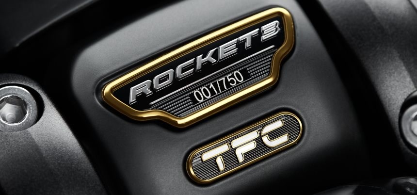 Triumph Rocket 3 TFC gekauft und Gutes getan!