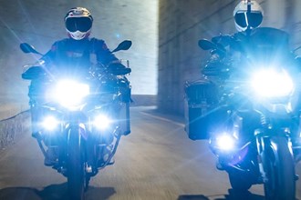 Wunderlich LED-Zusatzscheinwerfer für BMW F 750 GS und F 850 GS Wunderlich LED-Zusatzscheinwerfer für BMW F 750 GS und F 850 GS