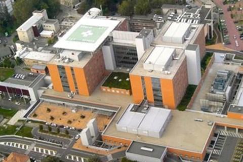 MV Agusta spendet PCR-Maschine um Covid-19-Tests zu beschleunigen