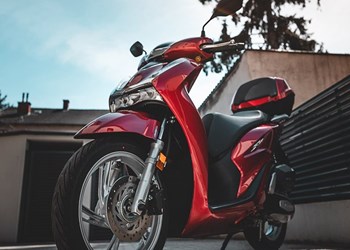 Honda SH125i 2020 Test Honda SH125i 2020 Test