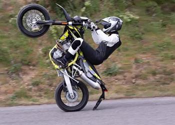 SWM SM 500R Test  SWM SM 500R Test