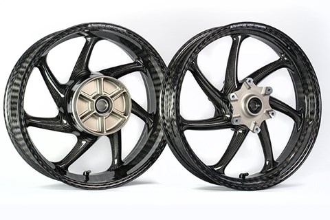 Thyssenkrupp bringt neue Carbonfelgen für Suzuki auf den Markt Thyssenkrupp bringt neue Carbonfelgen für Suzuki auf den Markt