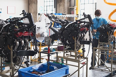 Akrapovič startet Kooperation mit MV Agusta