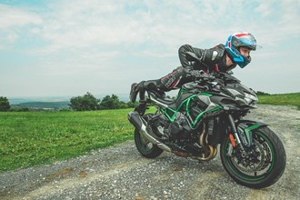 Kawasaki Z H2 als Einsteigermotorrad?!? - A2-Pilot auf 200PS-Bike Kawasaki Z H2 als Einsteigermotorrad?!? - A2-Pilot auf 200PS-Bike