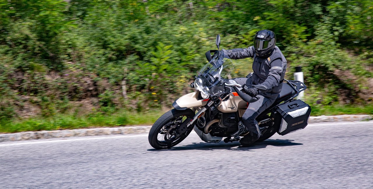 Moto Guzzi V85 TT Travel Test 2020
