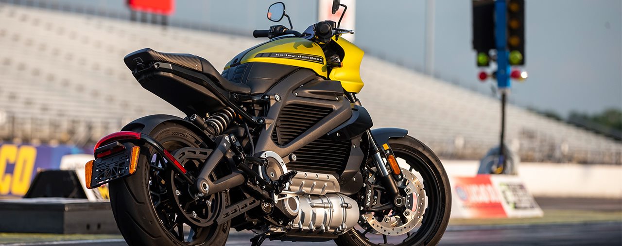 Motorrad-Veredler individualisiert Harleys mit Siemens-Steuerung