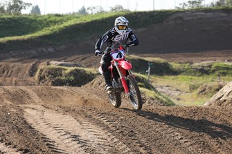 Honda CRF450R 2021 - bärenstark und trotzdem fahrbar Honda CRF450R 2021 - bärenstark und trotzdem fahrbar