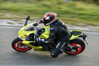Aprilia RS 660 für 2021 – der erste Test! Aprilia RS 660 für 2021 – der erste Test!