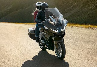 Neue BMW R 1250 RT 2021 mit 10,25 Zoll TFT-Display!