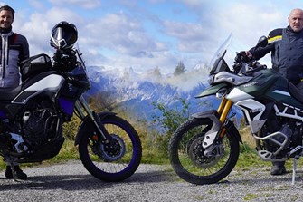 Conti TKC 70 Rocks vs. Pirelli Scorpion Rally STR