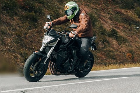 Gebrauchte Power-Naked Bikes – Honda CB1000R 2008