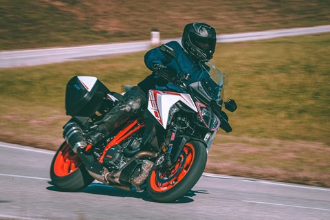 KTM 1290 Super Duke GT 2020 Test- Launchcontrol und Soziuskomfort